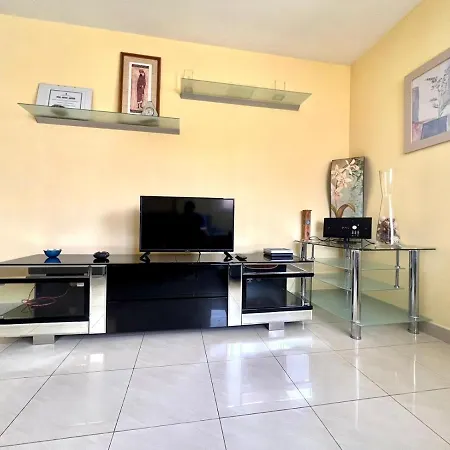 Cozy Apartment,heated Pool,wifi, Atlantic Ocean View 아파트 아데제